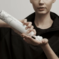 Whipped Creme Sebastian 150ml 9 Whipped Creme Sebastian 150ml -Produits Capillaires Boutique 521101 3 1 62138.1689076380